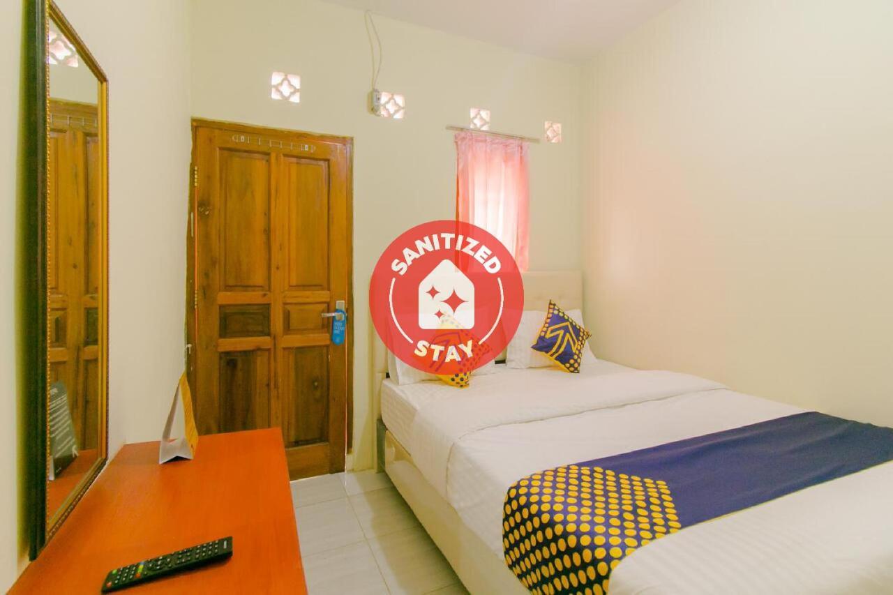 Ayu Homestay Syariah Sukabumi Eksteriør bilde