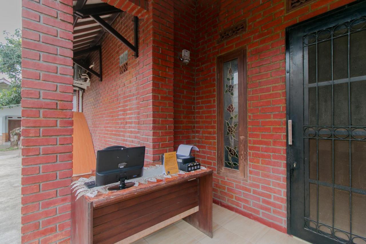 Ayu Homestay Syariah Sukabumi Eksteriør bilde