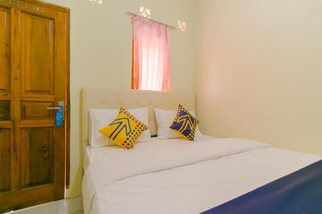 Ayu Homestay Syariah Sukabumi Eksteriør bilde