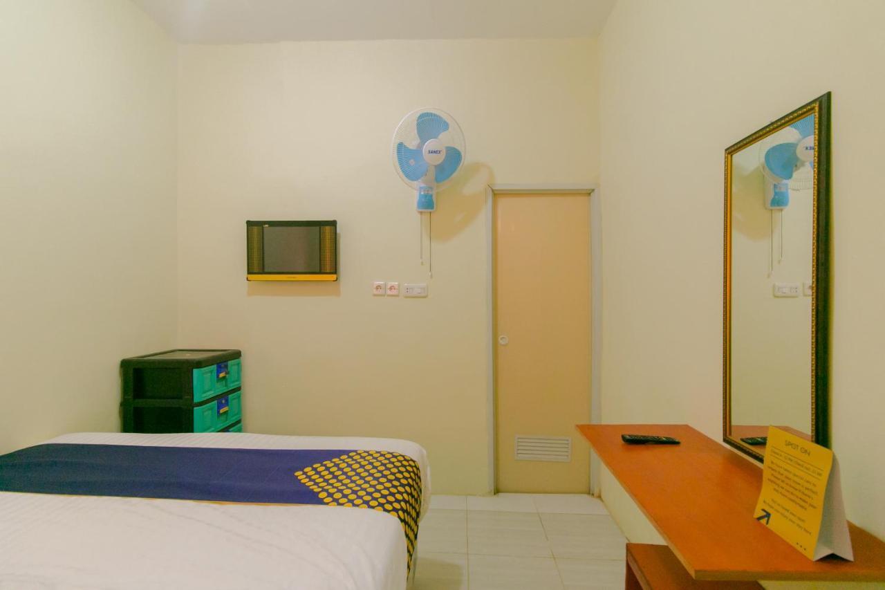 Ayu Homestay Syariah Sukabumi Eksteriør bilde