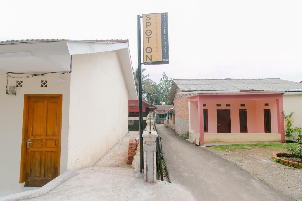 Ayu Homestay Syariah Sukabumi Eksteriør bilde